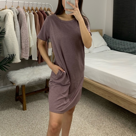 RESTOCKED 🆕 Light Plum T-shirt Dress - Picture 3 of 5